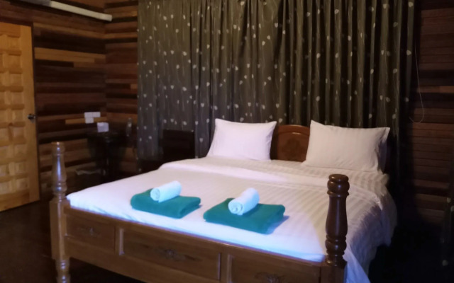 Mai Ngern Mai Thong Resort