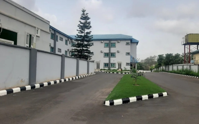 Blue Island Hotel And Suites