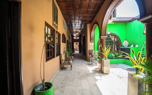 503 Casa Hostal