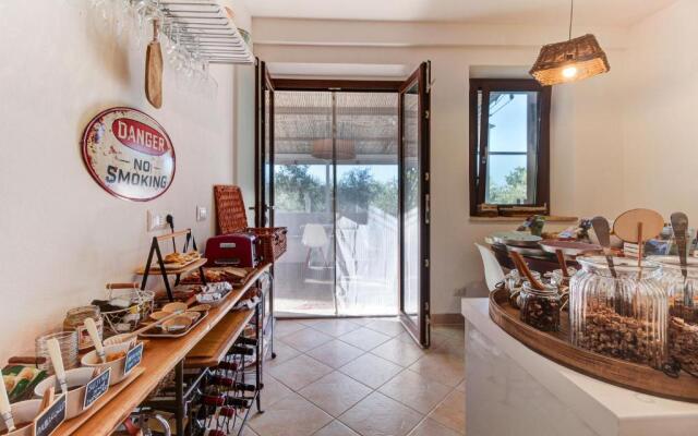 Artemisia negli ulivi B&B