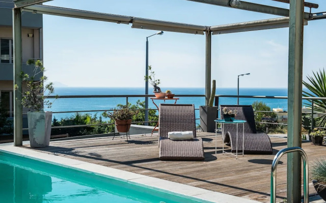 Artistic Private Pool Villa with Gorgeous Gardens
