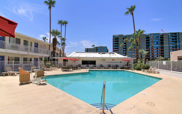 Motel 6 Old town Scottsdale/Fashion Square
