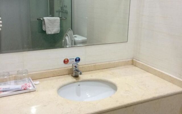 Suzhou Hefeng Business Hotel