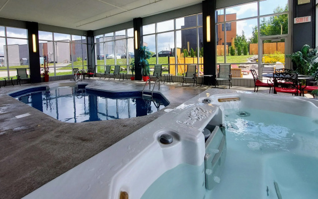 Quality Inn & Suites, Victoriaville,  QC