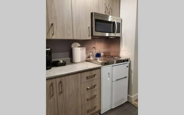 Cozy Sweet Studio #4, Only 10 min to D.T. Ottawa