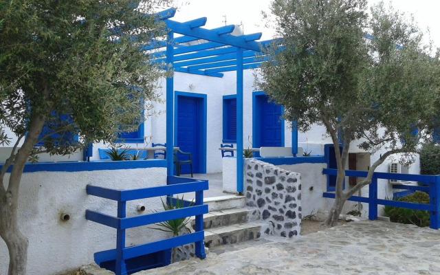 Perissa Hotel