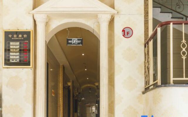 Xuyong Jinyuan Business Hotel