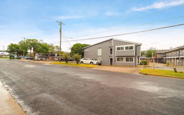 Stylish 1BR Near UT Highland Evonify