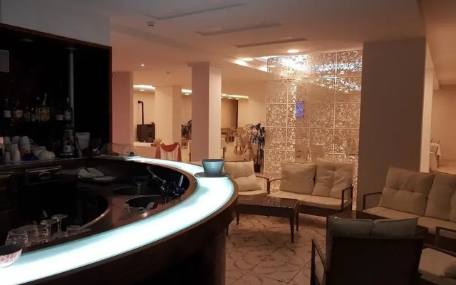 Klaton Beach Hotel