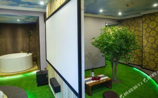 Slence Snow Theme Hotel