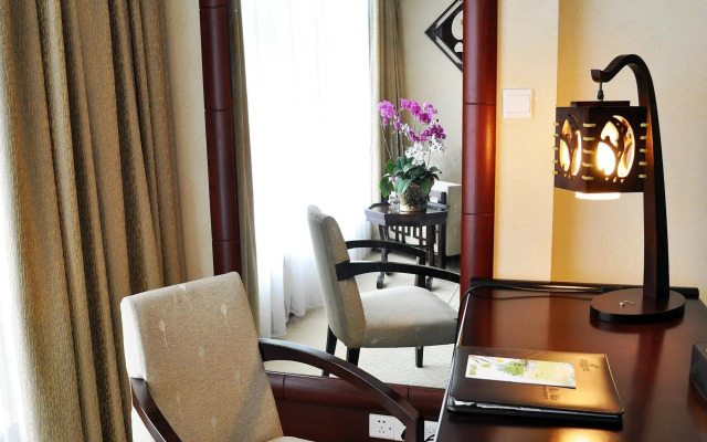 Palace International Hotel