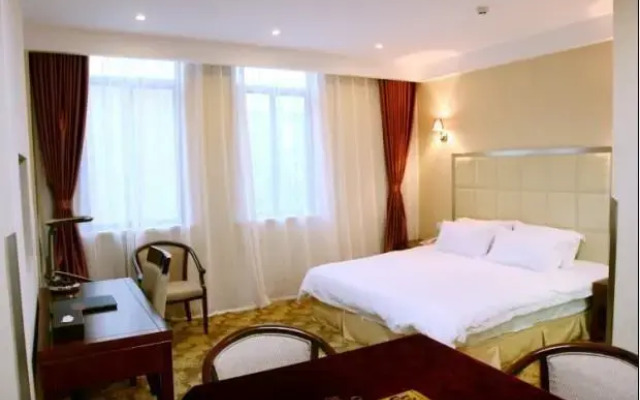 Lovebird Business Hotel