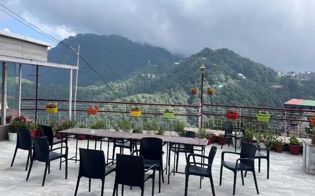 OYO 1455 Hotel Deep