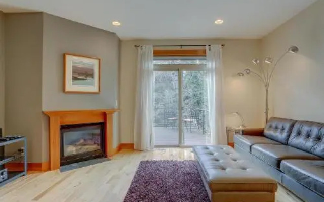 B2-River View-AC-3BR/3.5BA