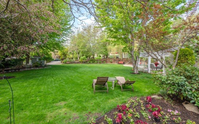 Munson Mountain Estates