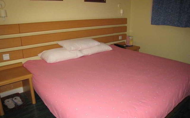 Home Inn Shanghai XuJiaHui – Guest Rooms – Shanghai