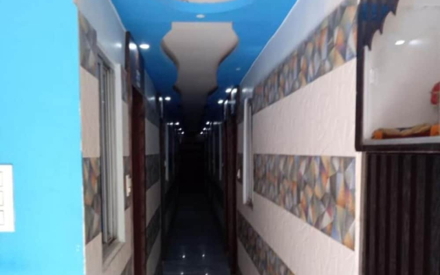 Goroomgo Raahi Palace Kanpur