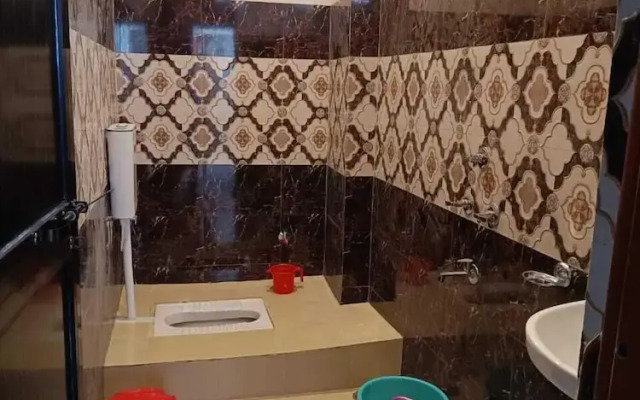Satyam Guest House