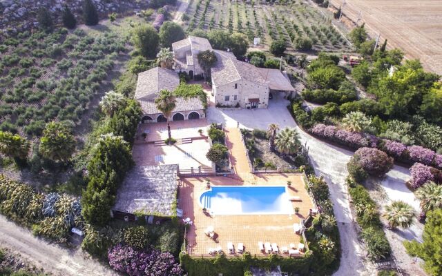 Agriturismo Baglio Làuria