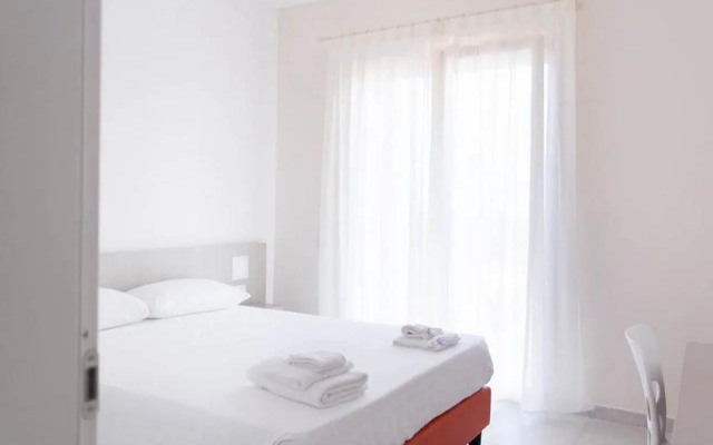 Luna Minoica Suites & Apartments