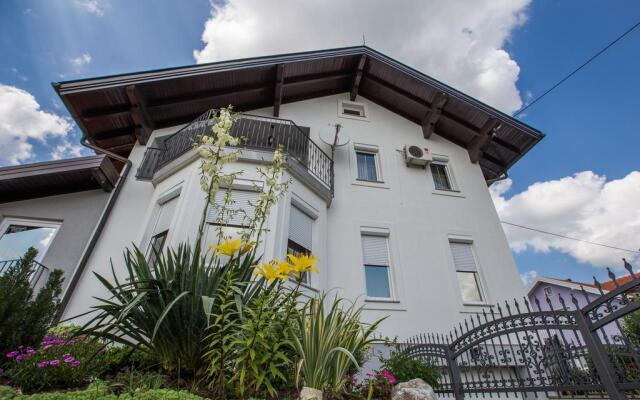 Guesthouse Ikar Zagreb Airport