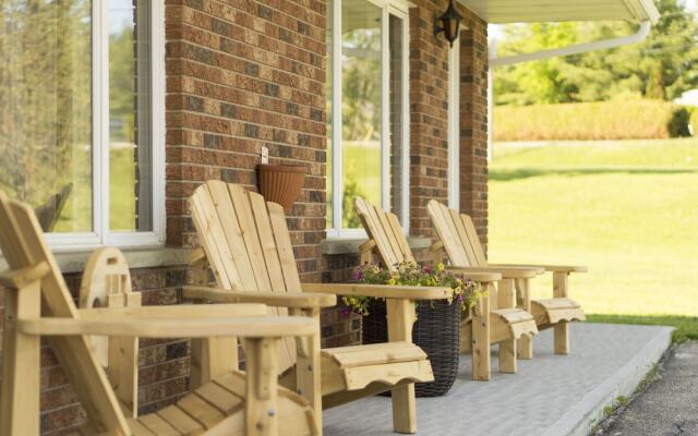 Wayside Motel Manitoulin