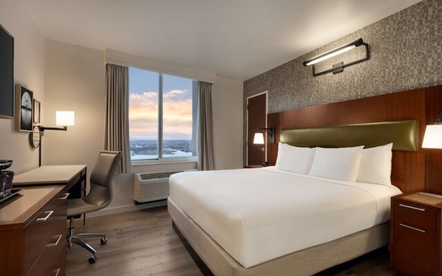 DoubleTree by Hilton New York Downtown - Image 3