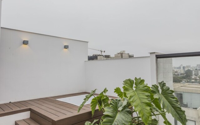 Cosmopolitan Duplex in Barranco