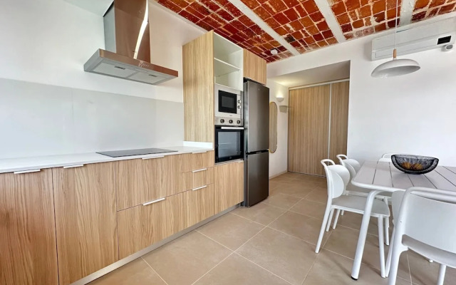 Arago 272 in Roses With 2 Bedrooms and 2 Bathrooms