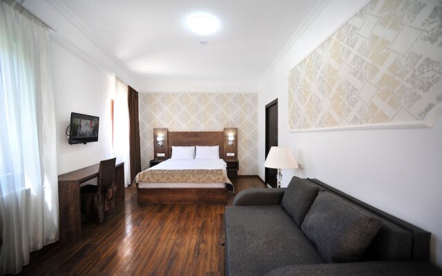 RK City Hotel