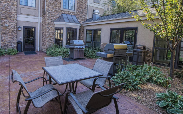 Candlewood Suites Eagan Arpt South - Mall Area by IHG