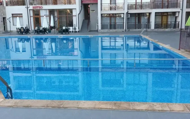 Studio 200 m море