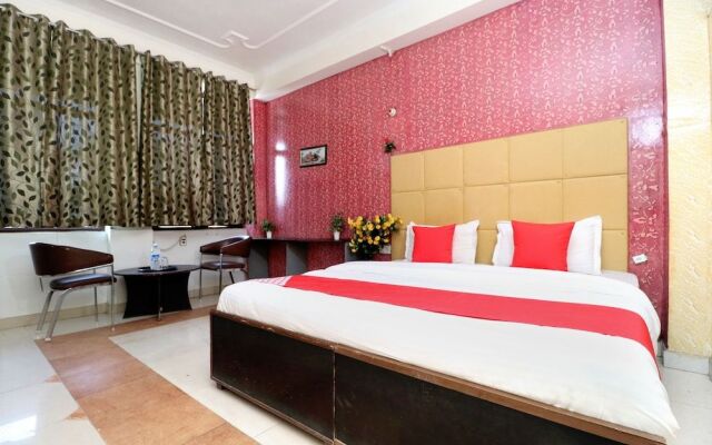 The Shine Broadway Hotel
