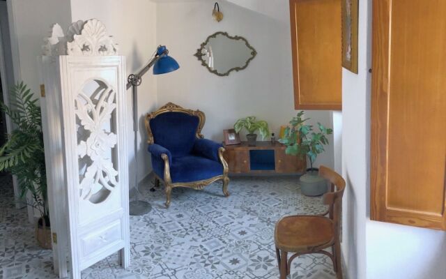 Large, Authentic 2-bed Apartment, Panoramic Views