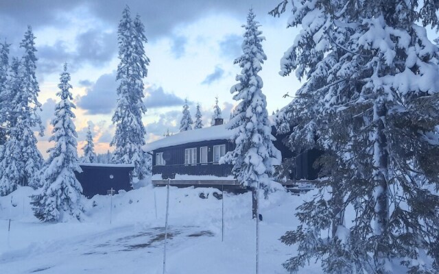 Amazing Home in Lillehammer With Wifi, 3 Bedrooms and Sauna