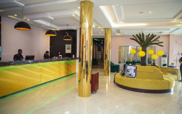 Rollace Hotel Lagos INTL