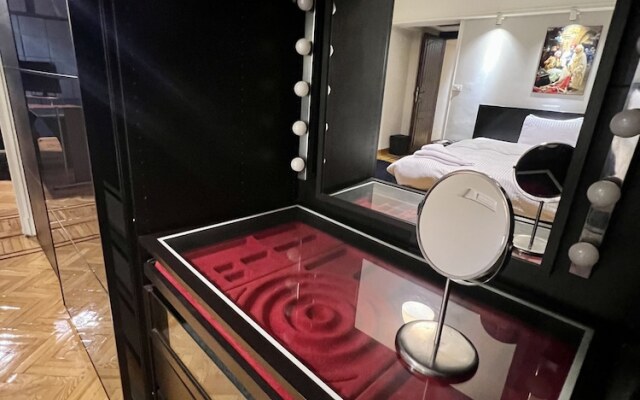 Rosa Black Baccara Suites W Gym