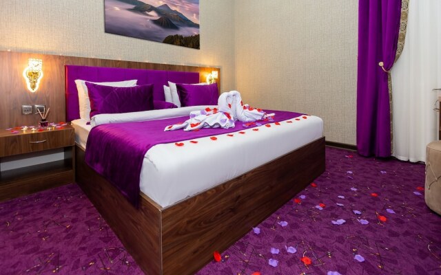 Center Hotel Baku