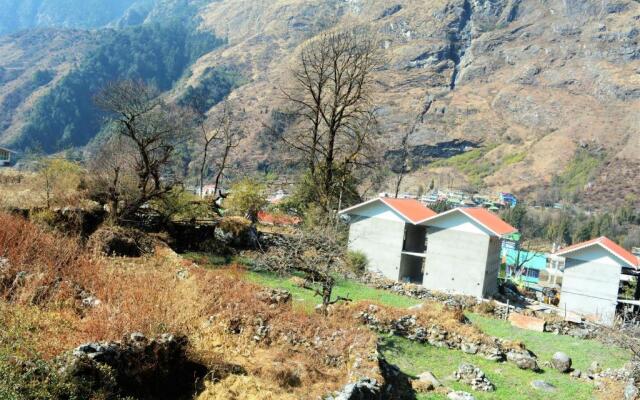 Rufina Lachung De'Crown