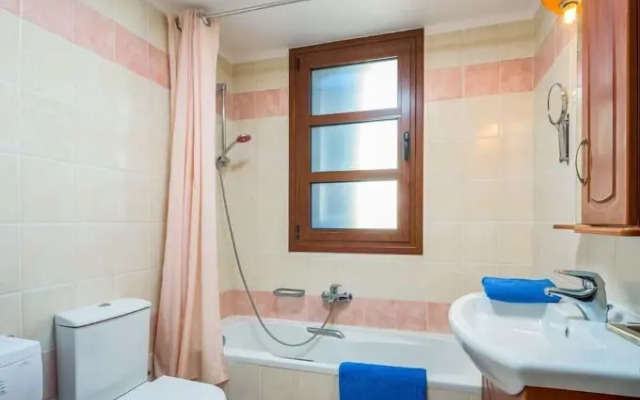 Lindos Sapphire
