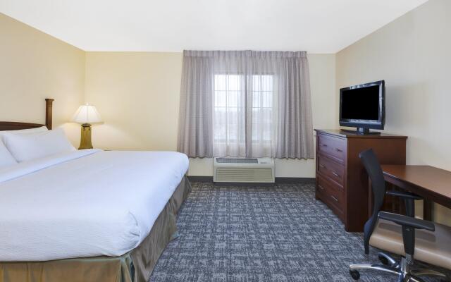 Staybridge Suites Lansing - Okemos by IHG