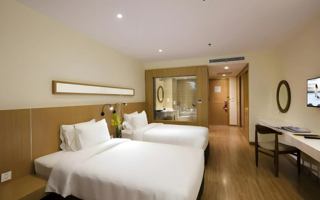 Starcity Hotel & Condotel Beachfront Nha Trang