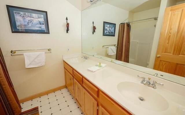 1884 Bakersfield 5 Bedrooms 4 Bathrooms Home