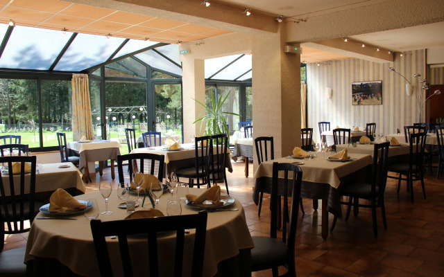 Logis Hôtel la Méridienne