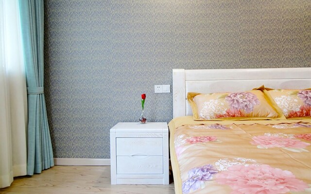Xiang Shan Lin Hai Homestay