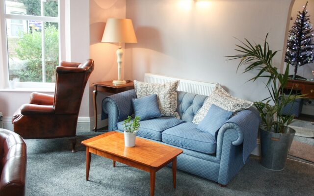 The Linden Leaf Hotel