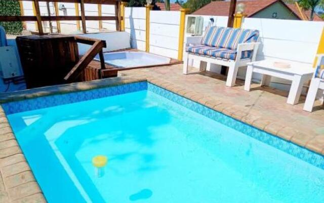 Queensburgh B&B or Self Catering