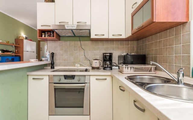 Nice Apartment in Rab With Wifi and 2 Bedrooms
