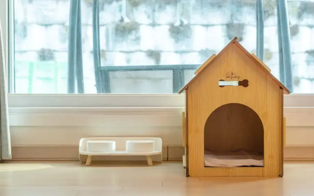 Pocheo Welcome Paw and Meow Pet Pension
