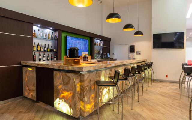 Holiday Inn Mexico City - Plaza Universidad by IHG
